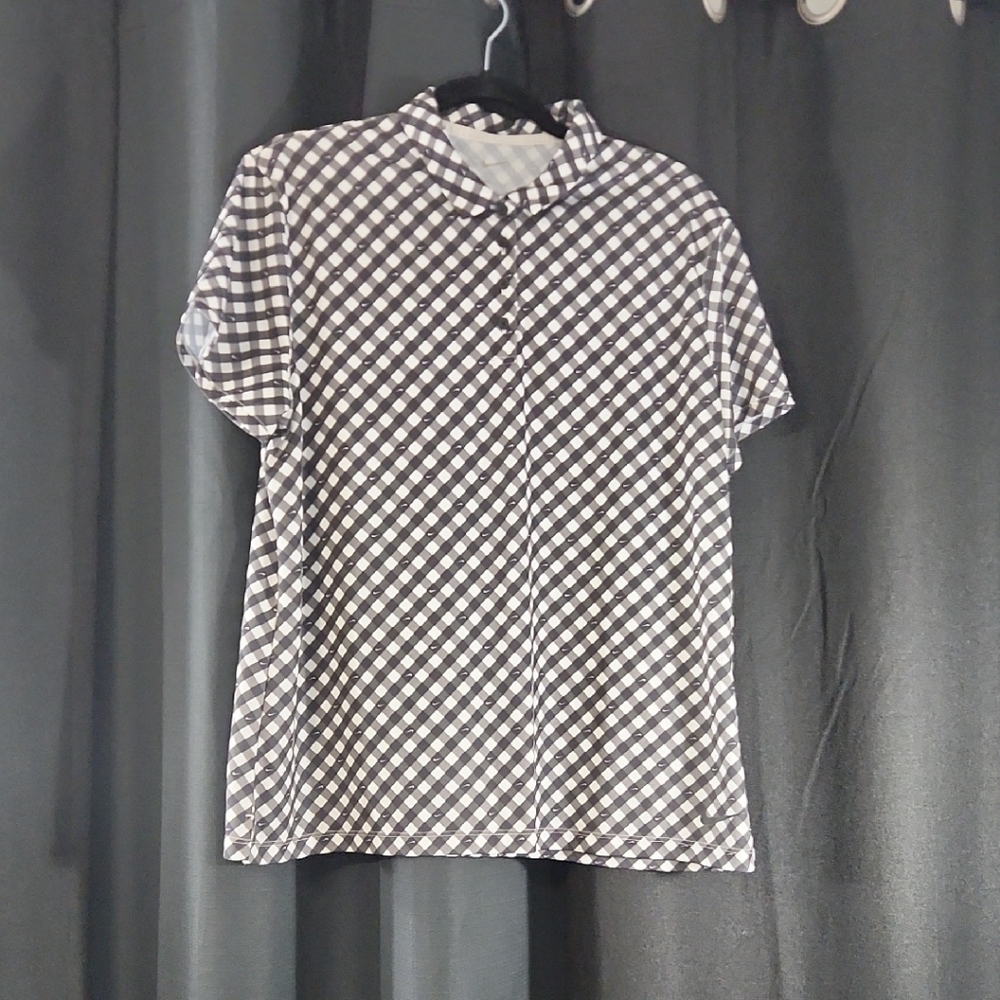 2 Nike Black and White Button Down Shirt